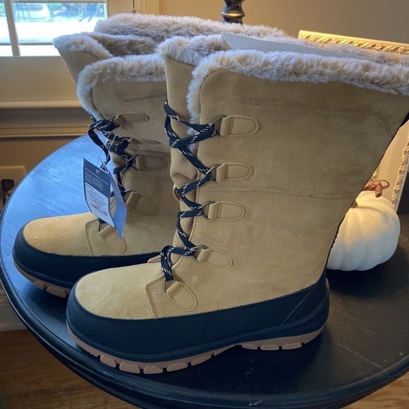 Women's Carla Winter Boots - Universal
Thread™ Tan nwt - Picture 7 of 8